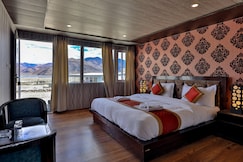 Pangong Heights Cottages, Pangong
