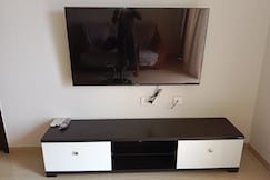 Luxury studio apartment in Pune with WIFI, Wadgaon