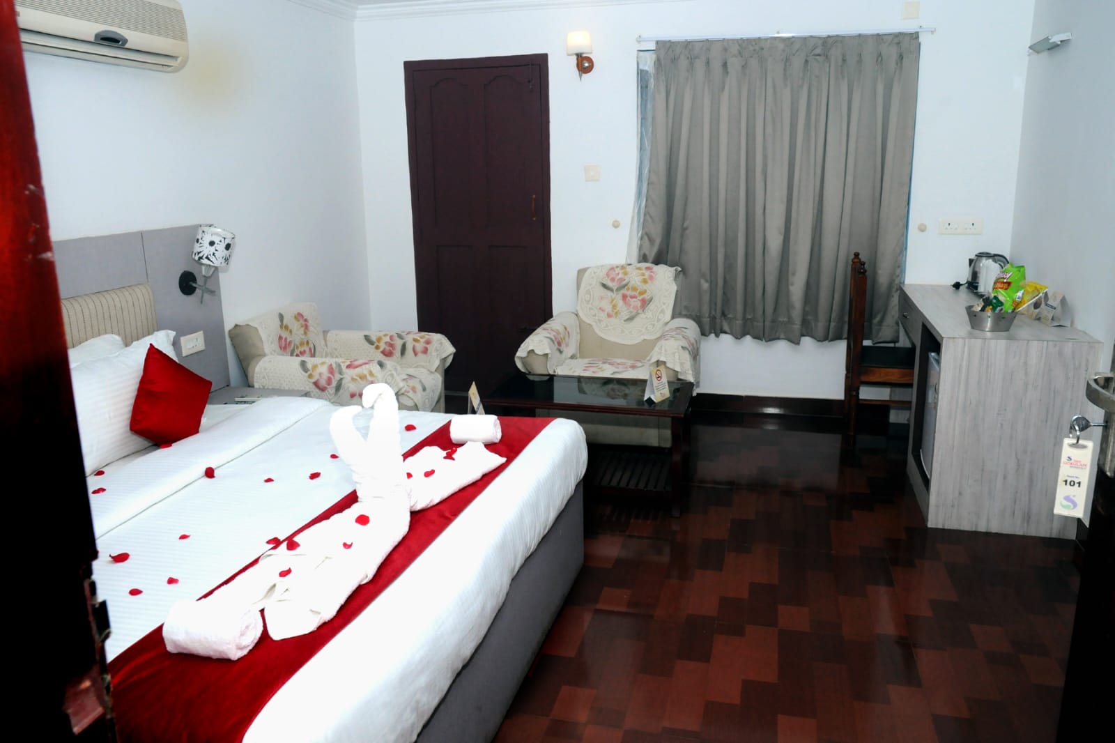 Hotel Sree Gokulam Residency - Tap to explore photos