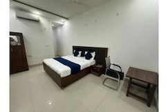 FabHotel Luxury Stay, Noida