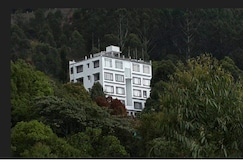 CLOUD DALE SUITES, Munnar
