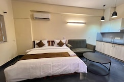 GoBravo Premiere Inn Near Yashobhoomi Delhi Airport, Delhi