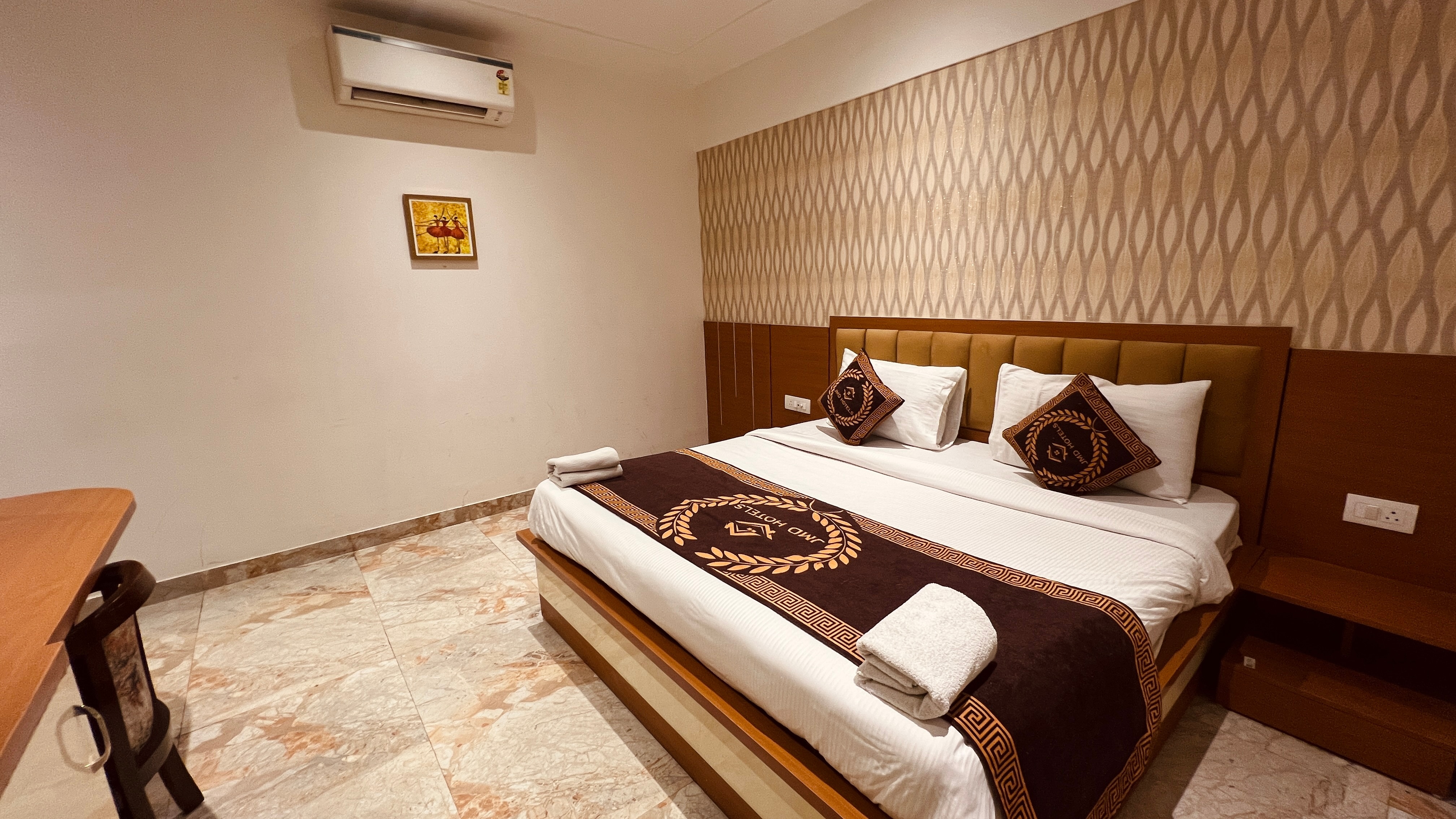 Hotel Divine Residency (Near YashoBhoomi) - Tap to explore photos