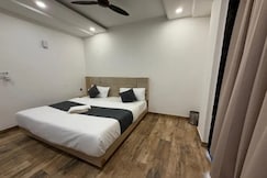 FabHotel Moonlight, Delhi