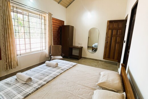 MANJREN HOUSE - Entire Property(Homestay)