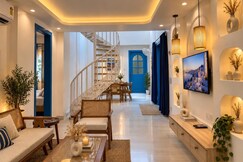 Skyline GraceSantorini Themed4BHK Penthouse w pool, Rishikesh