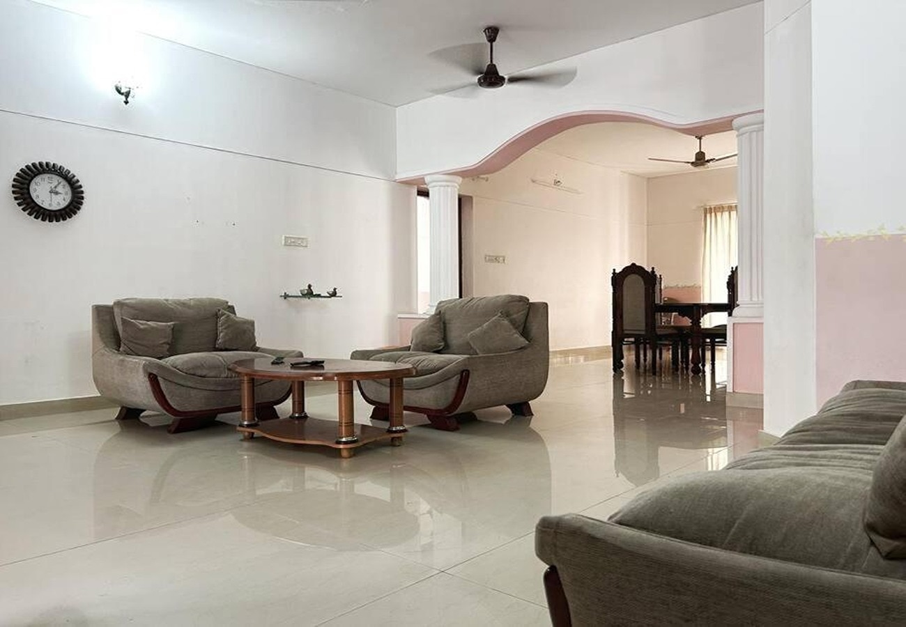 La Casa Trivandrum 4 BHK AC Luxury Villa at City Centre (6 km from Airport) - Tap to explore photos