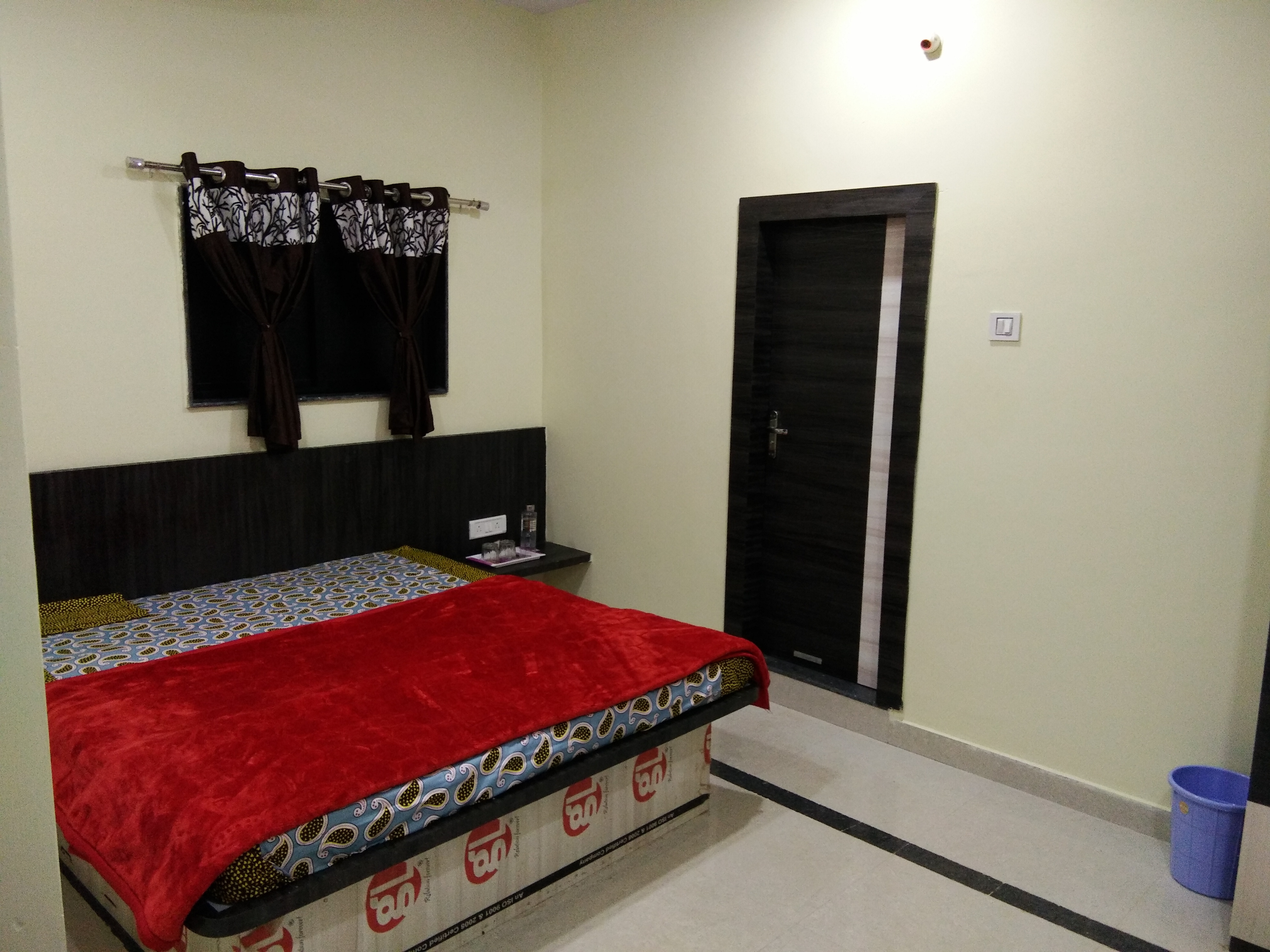 Mayur Guest House - Tap to explore photos