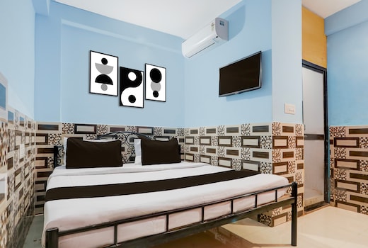 Hotel O DMR Lodge & Restaurant Bahadalpur Railway Station