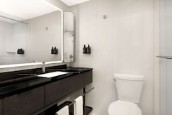 Revery Toronto Downtown Curio Collection by Hilton, Toronto