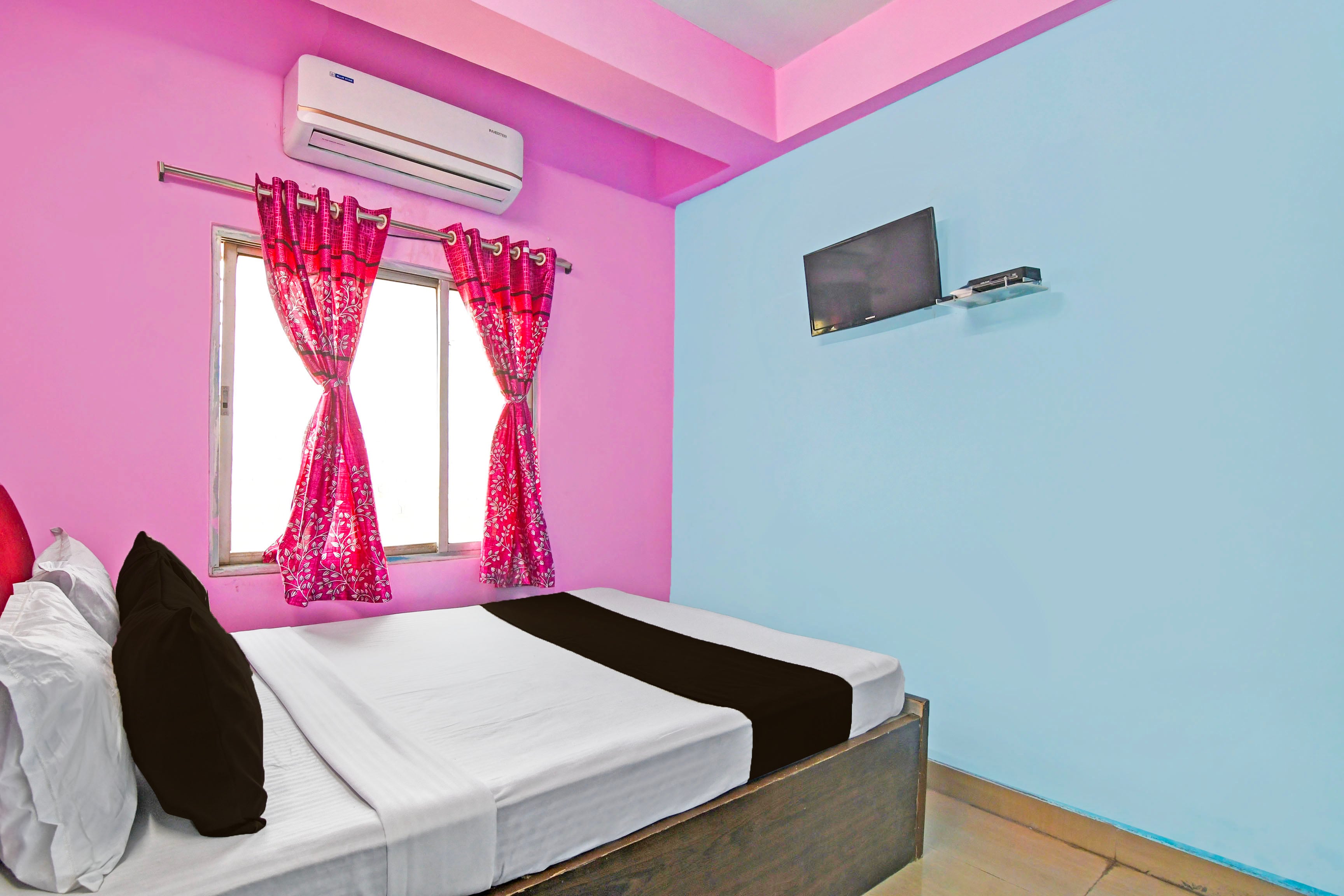 Hotel O Lila Guest House - Tap to explore photos