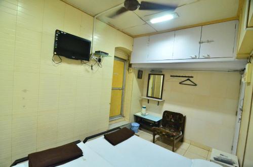 Shri Laxmi Lodge