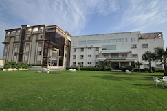 Bedi Dream Land Hotel and Resort, Ayodhya