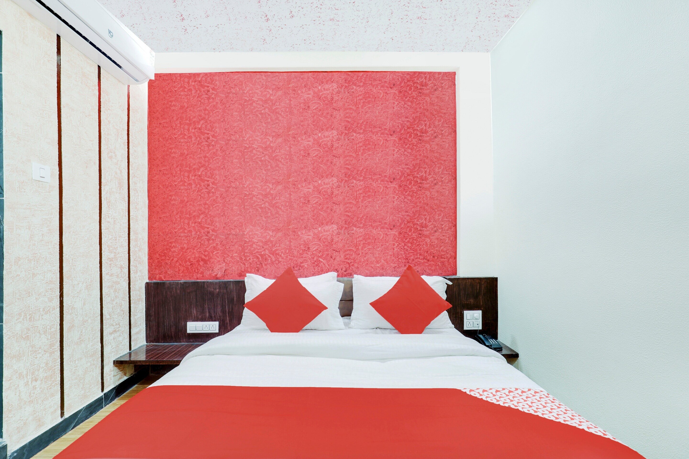Hotel O Govindham - Tap to explore photos