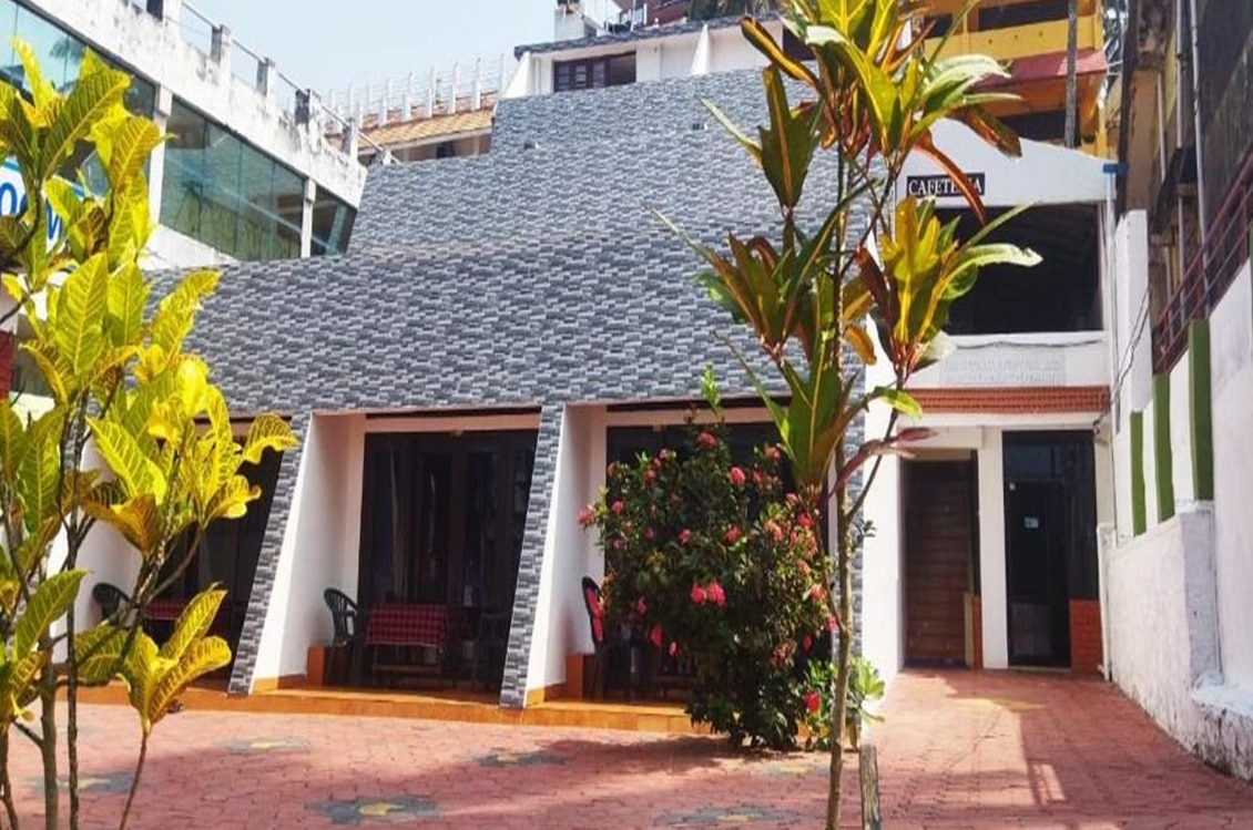 Hotel Samudra Tara - Tap to explore photos
