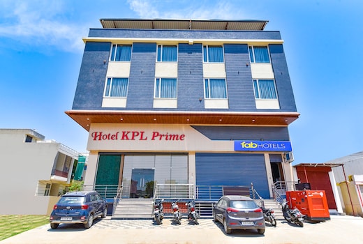 FabHotel KPL Prime