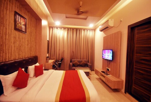 Hotel Yashpadam Continental Prayagraj(Allahabad) Hotel, FREE Cancellation*,  Price, Address & Reviews