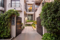 BedChambers Serviced Apartments @Sector 40, Gurgaon