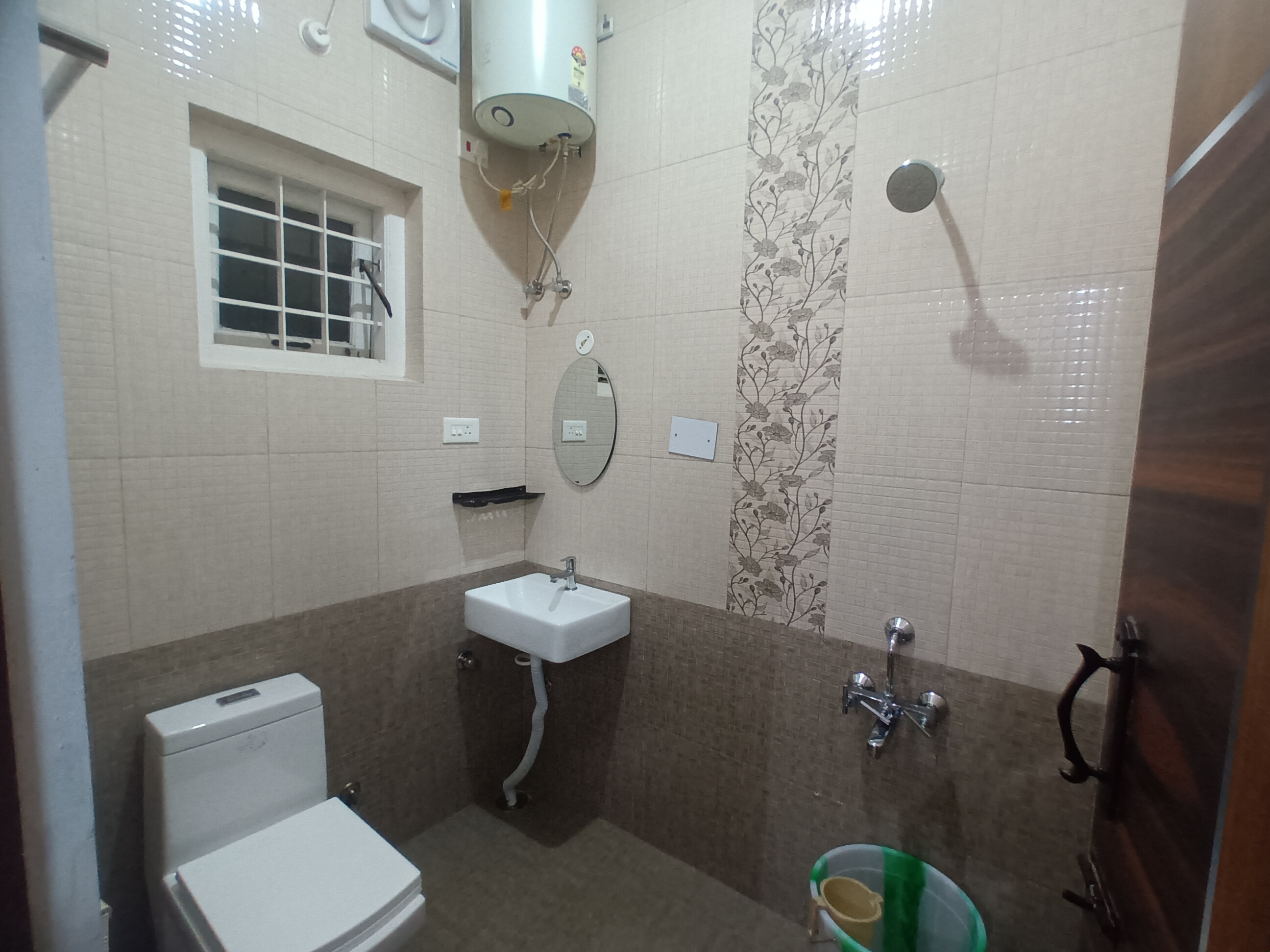 Karpagam Homestay - Tap to explore photos