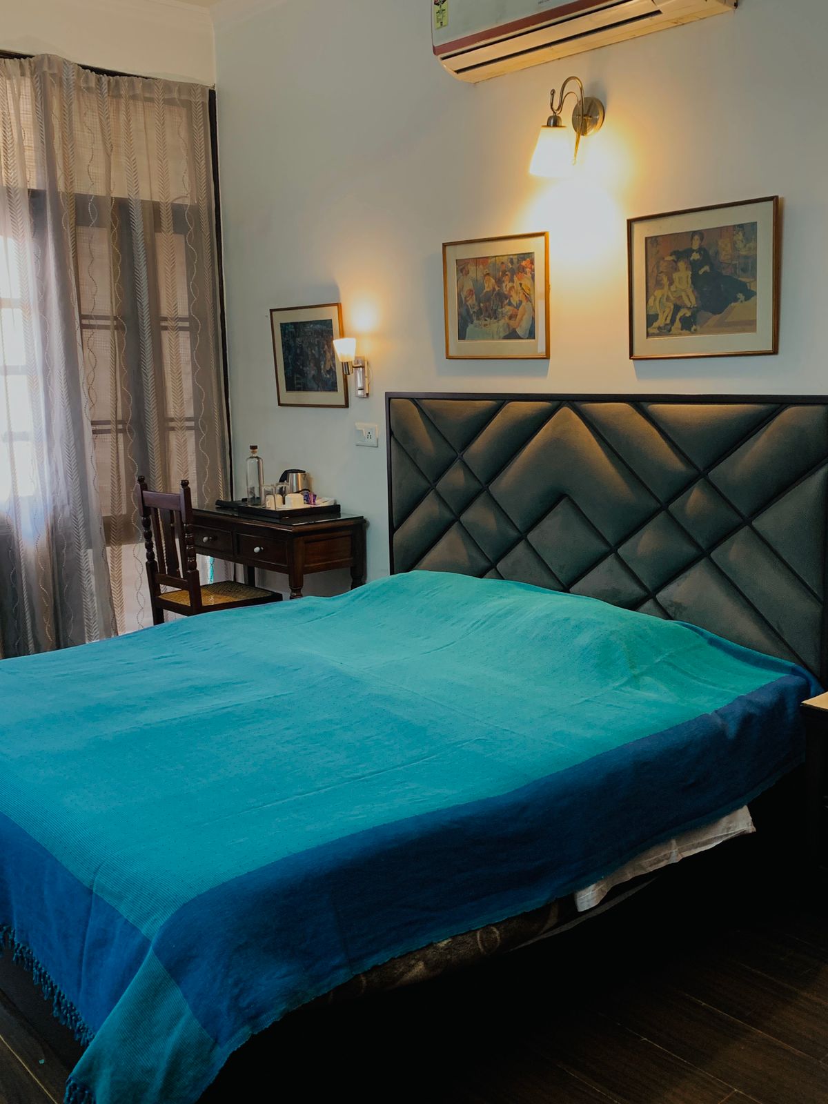 Furnished Bed and Breakfast - Tap to explore photos