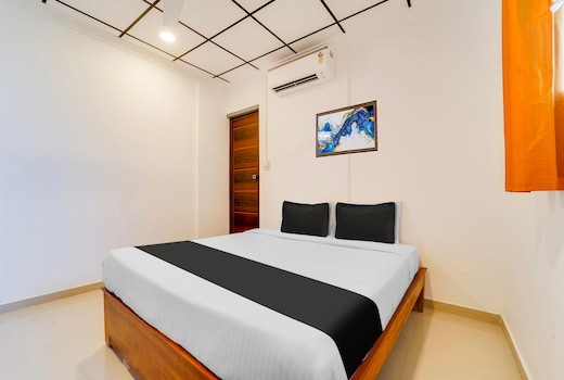 Super Hotel O Vazhakkala