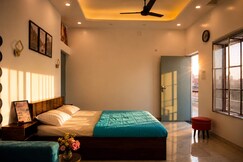 R Villa, Varanasi