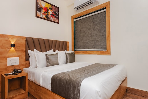 FabHotel Airport Palace - Nr. Mumbai International Airport