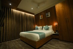 King's Kraft Tremezzo Inn, Somnath