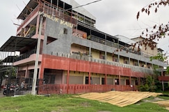 OYO 93414 Wisma Ratu Syariah Near SMP Negeri 2 Watang Pulu, Kendari