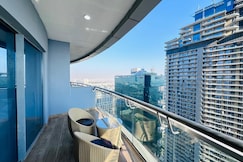 Stellar nova suites, Noida