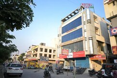 FabHotel Relax Inn, Dewas