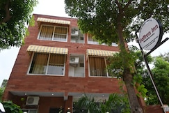 Saffron Inn - India Expo Mart, Greater Noida