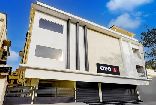 Hotel O Eswar Residency Avadi