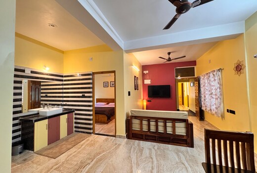 Mystic Mist Homestay I Entire 2BHK Apartment 5Mins From Bhubaneswar Airport