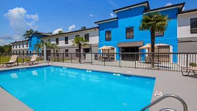Best Western Shallotte / Ocean Isle Beach Hotel - Tap to explore photos