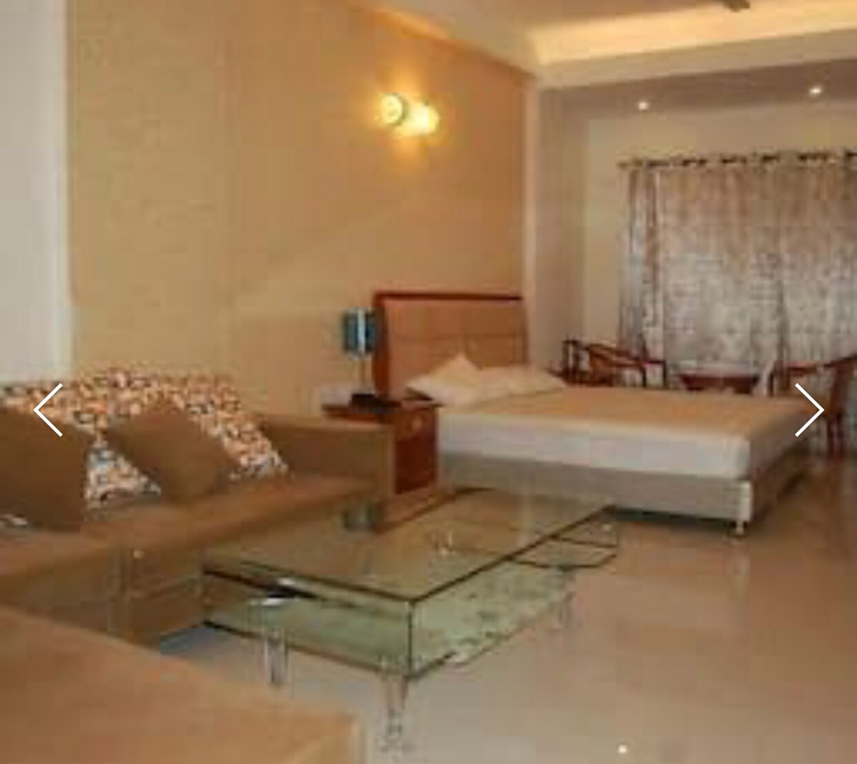 Sri Radhey  Apartment - Tap to explore photos