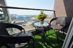 The Horizon Deck 1BHK Airport View by superhomes, Pune