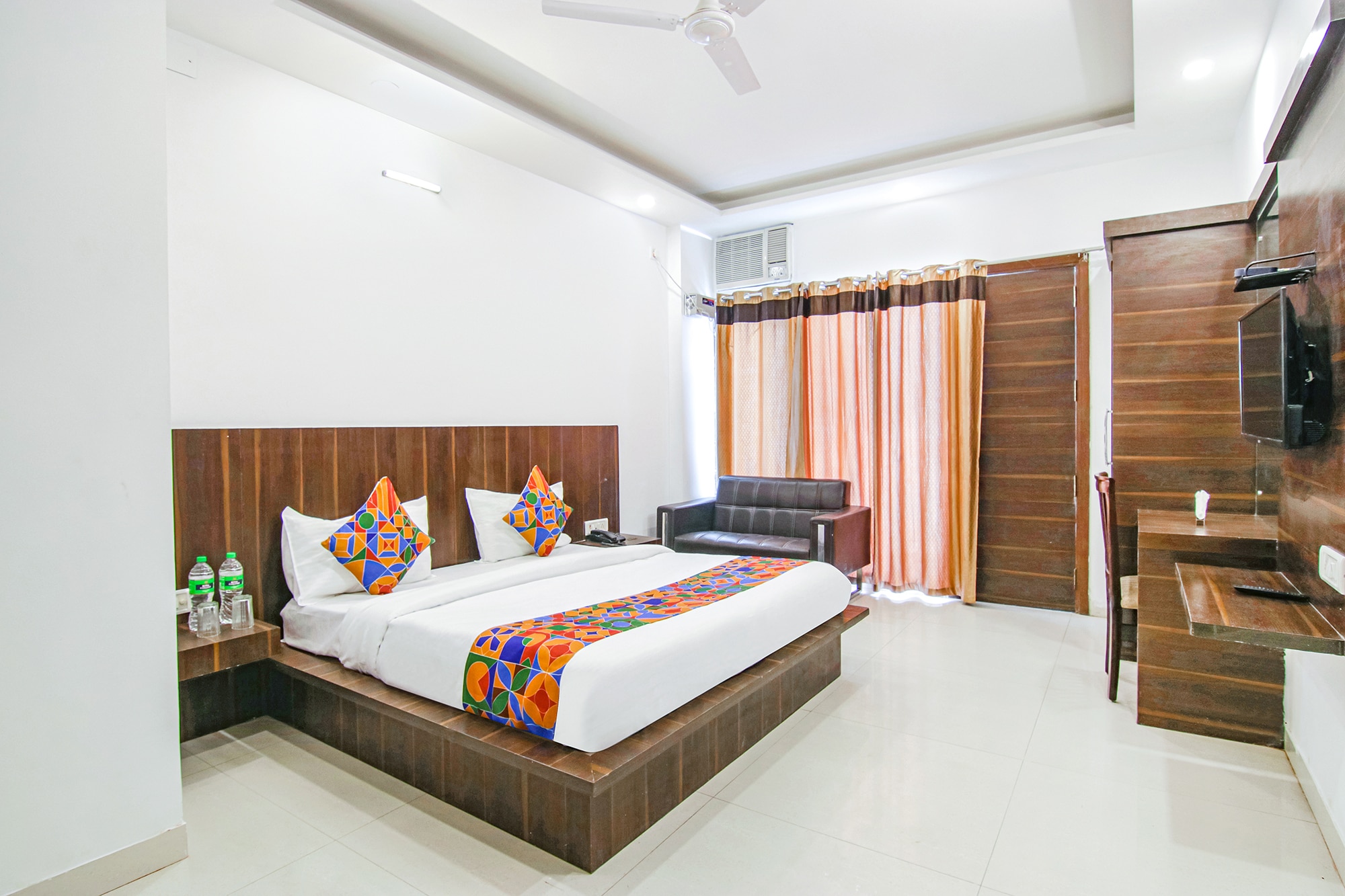 FabHotel Aerosky Inn - Nr. Yashobhoomi Convention Centre - Tap to explore photos