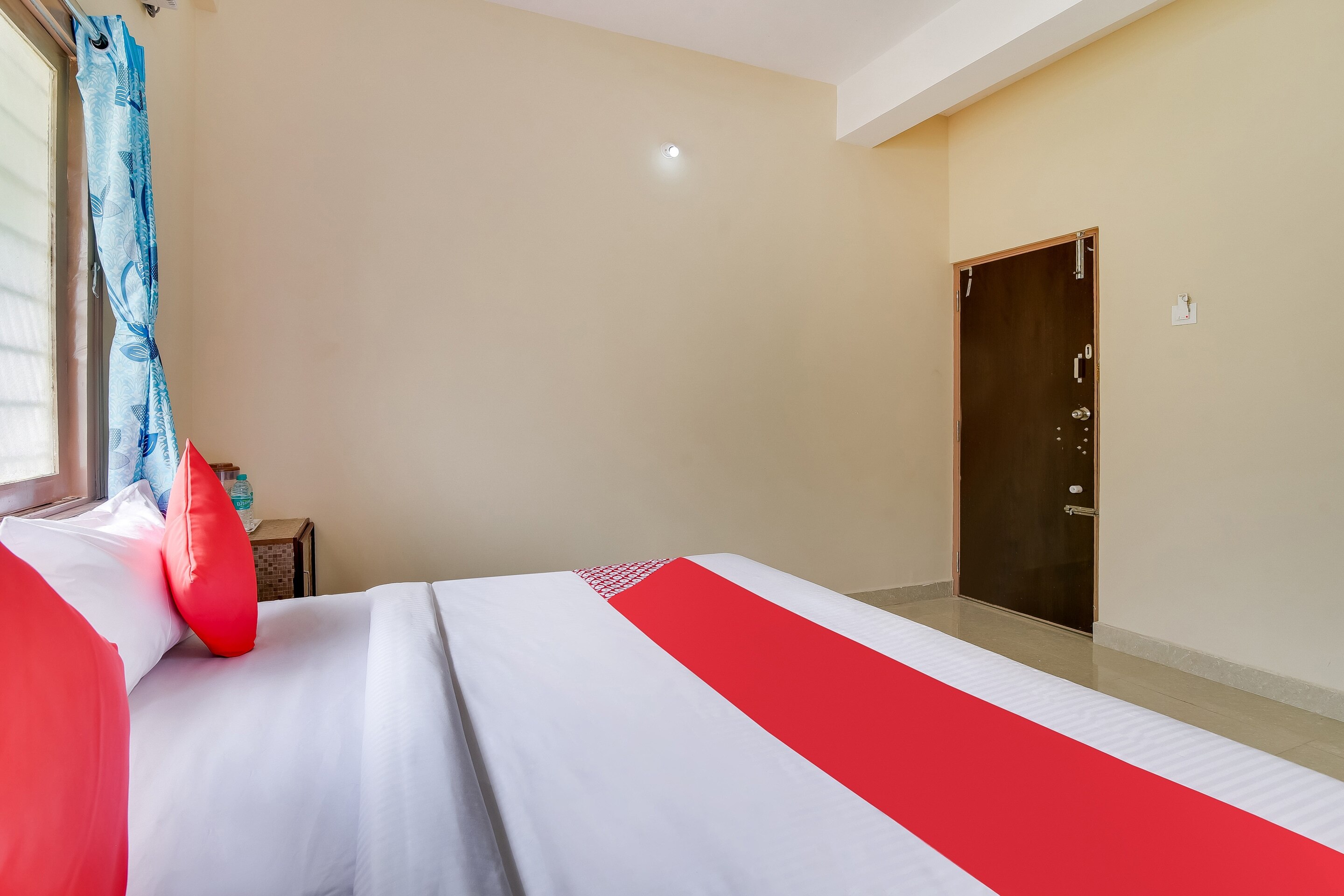 Hotel O Tnr Residency - Tap to explore photos