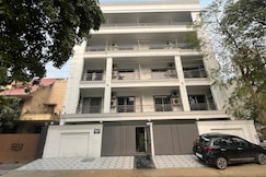 Saltstayz Residences Sector 45, Gurgaon