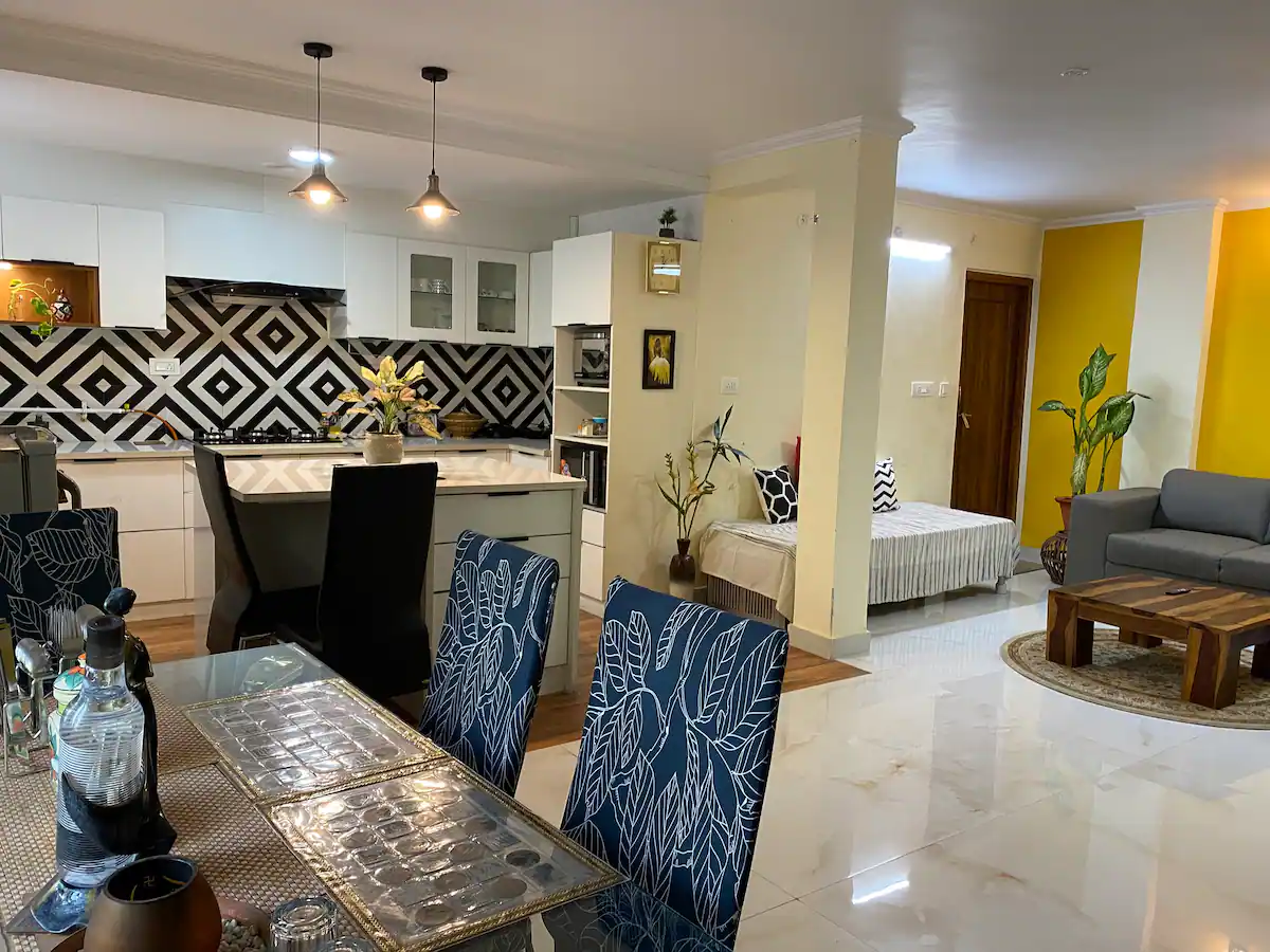 Abha Home Stay, Lucknow