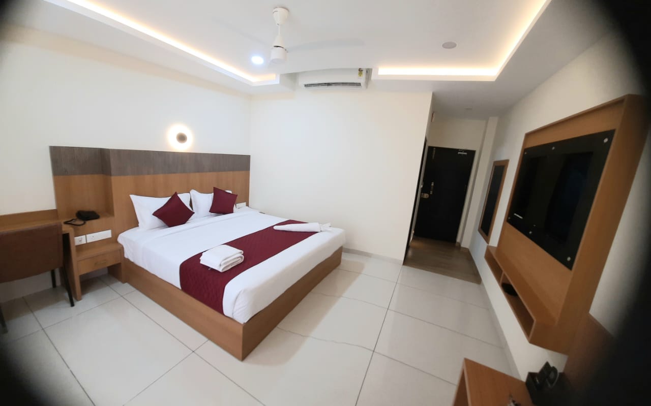 HOTEL DEEPAKAM INN - Tap to explore photos