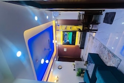 Qazi s Urban Bliss 2BHK Delhi, Delhi