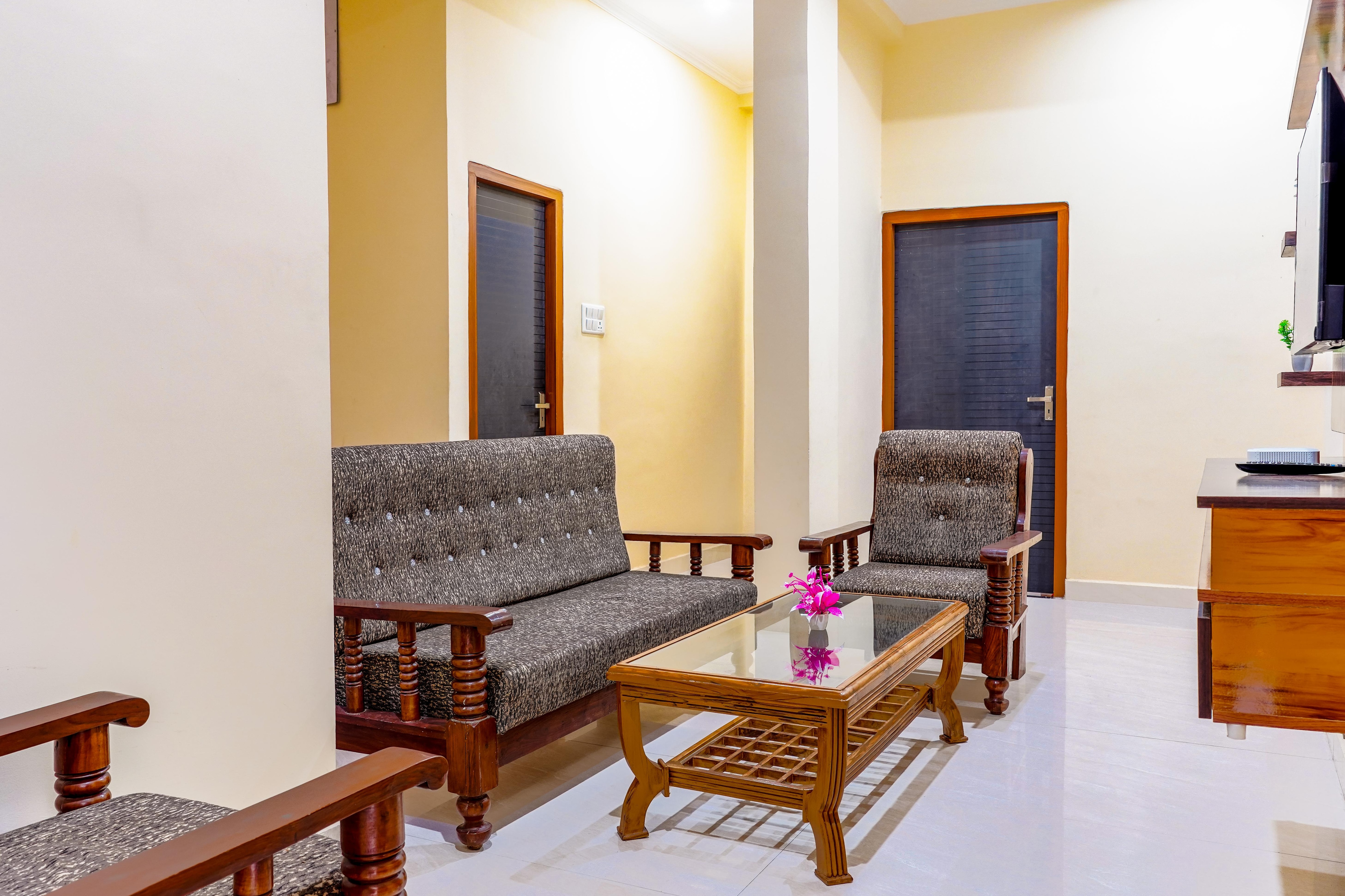 Usha Residency 3BHK Flat - Tap to explore photos