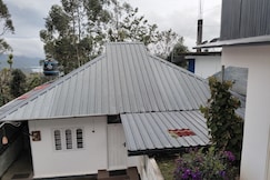 Sunrise Homestay, Munnar