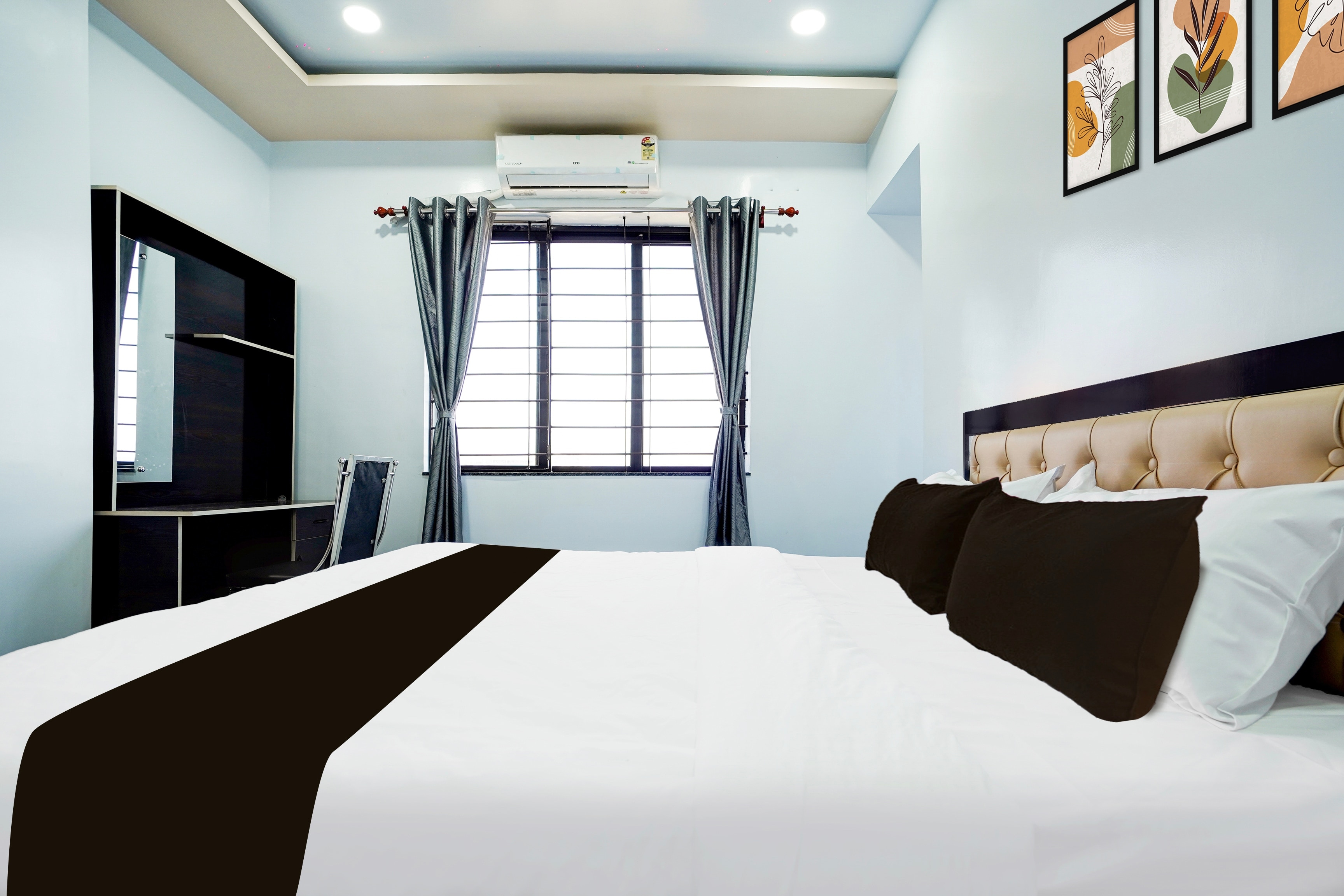 Super Hotel O Dabha Hilltop - Tap to explore photos