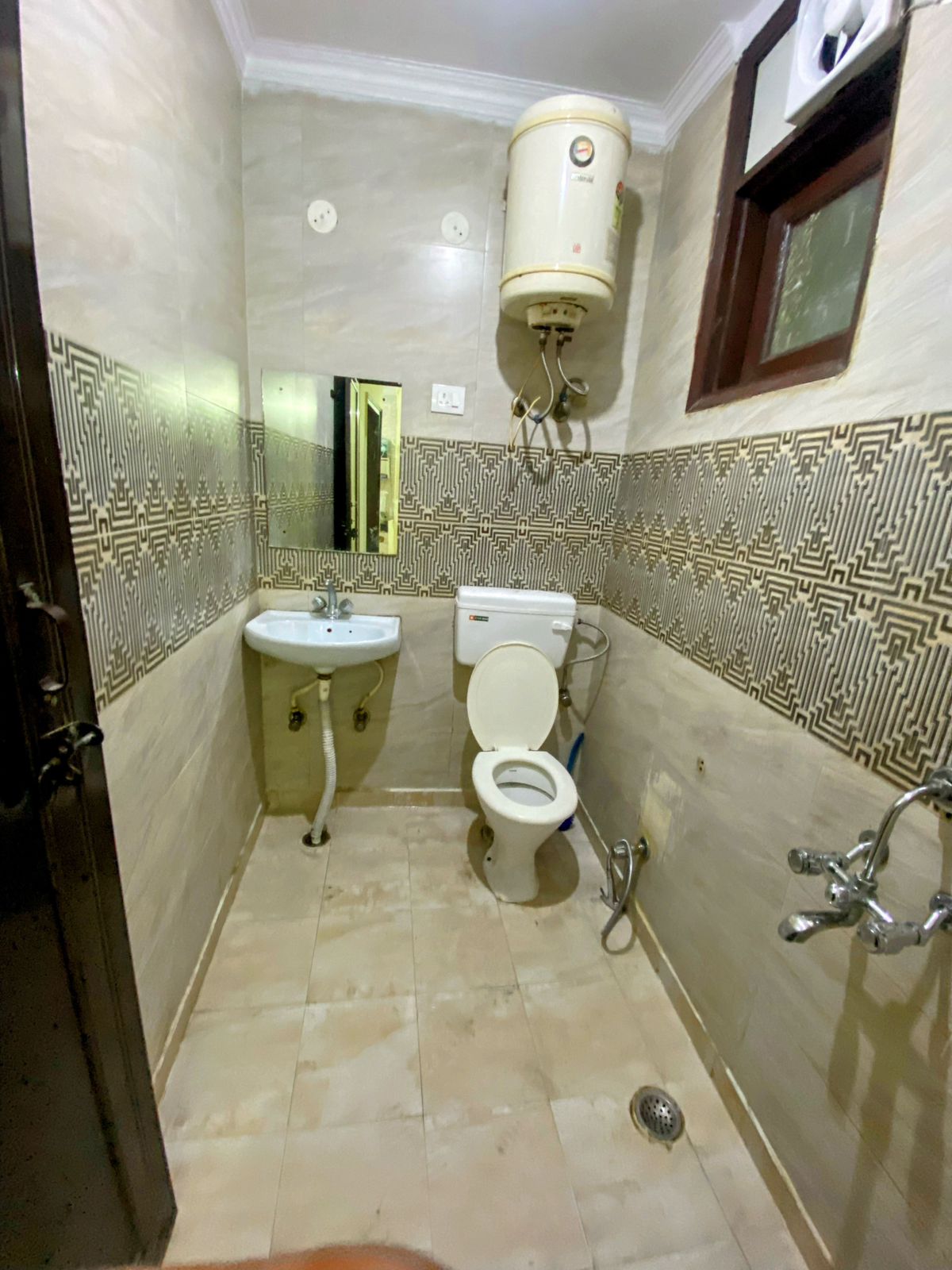 1BHK flat fully furnished - Tap to explore photos