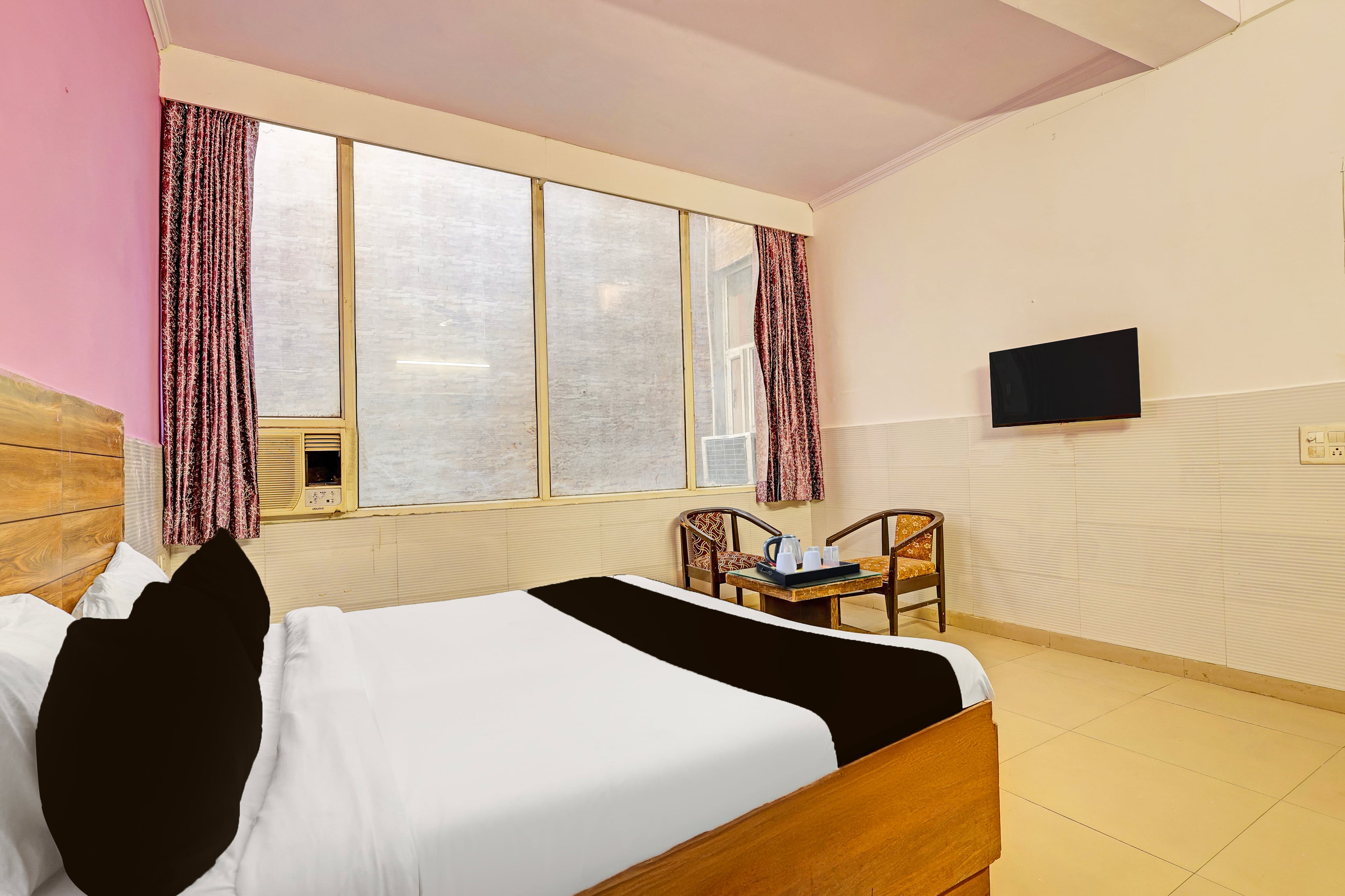 Super Hotel O Kanode Gate Formerly Hotel Dhruv - Tap to explore photos