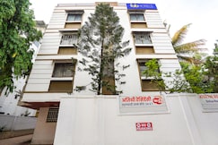 FabHotel Ateethi Residency, Pune
