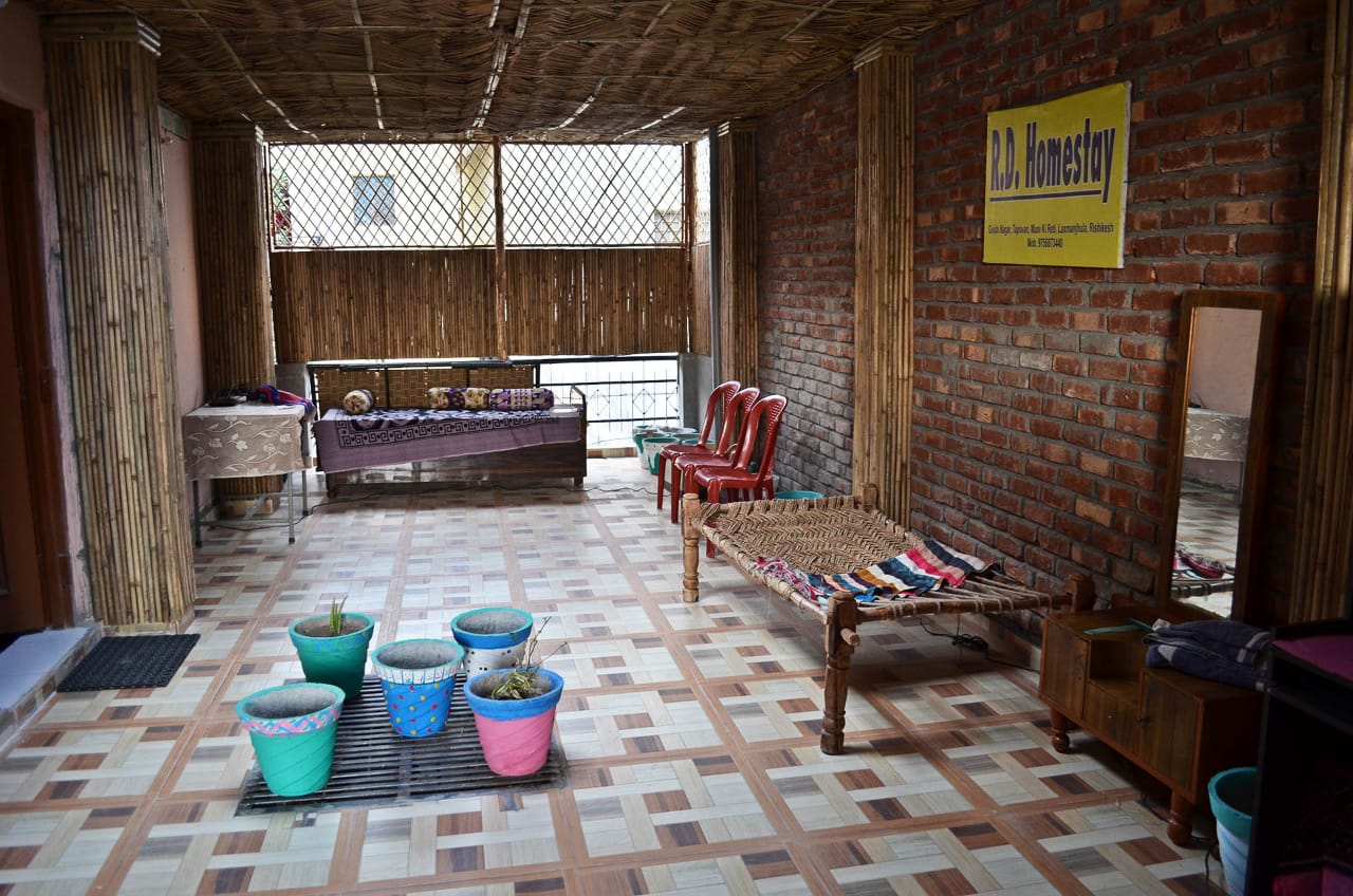R D Homestay | Rooms & Wi-Fi - Tap to explore photos